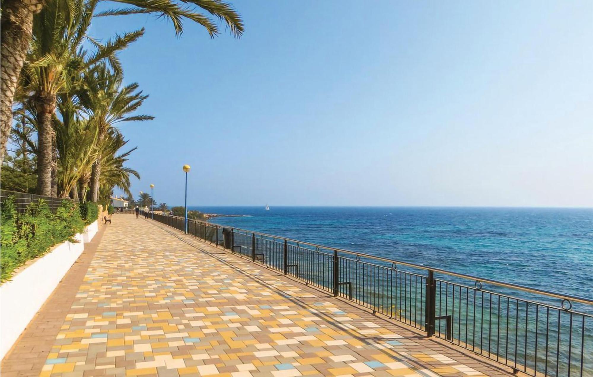 Awesome Apartment In Orihuela With Kitchen Playa Flamenca Exteriör bild